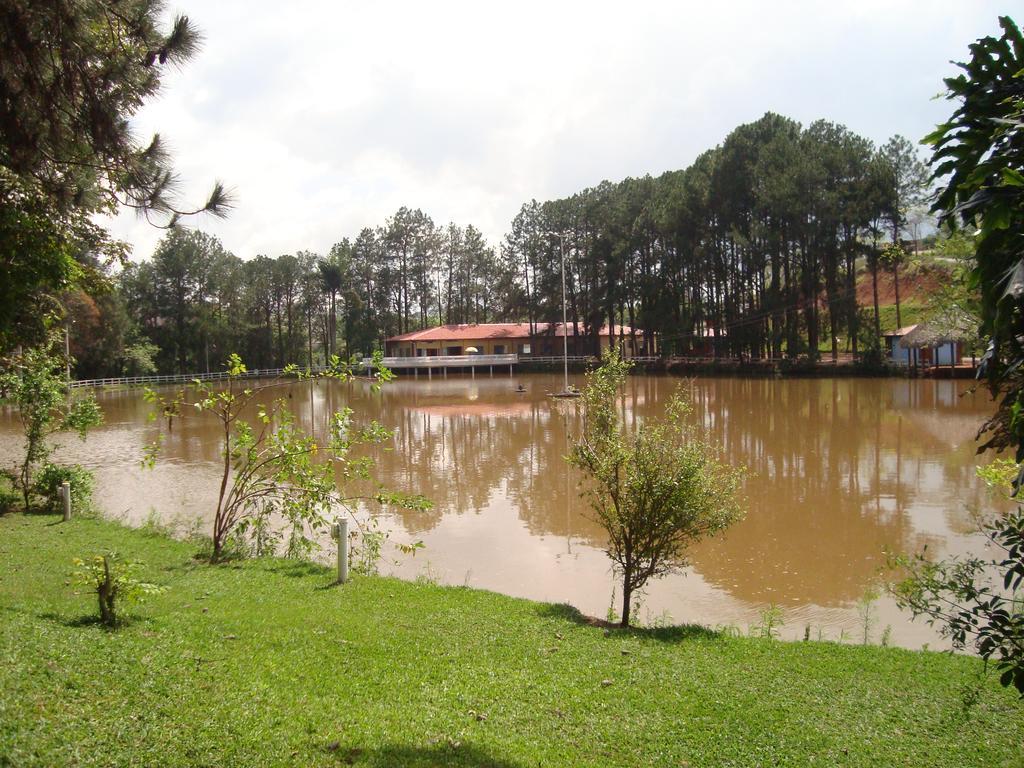 Hotel Fazenda Floresta Do Lago Socorro  Eksteriør billede
